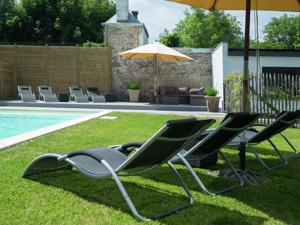 הוילה Hastiere-par-dela Modern Mansion In Hasti Re Par Del With Pool מראה חיצוני תמונה