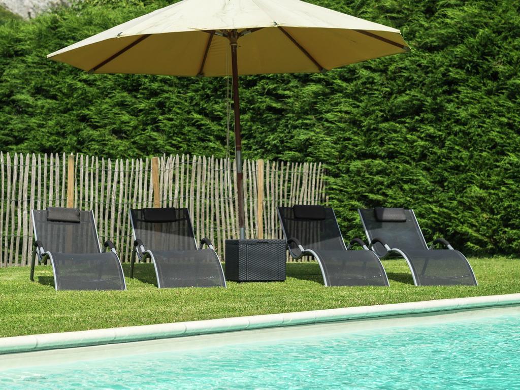הוילה Hastiere-par-dela Modern Mansion In Hasti Re Par Del With Pool מראה חיצוני תמונה
